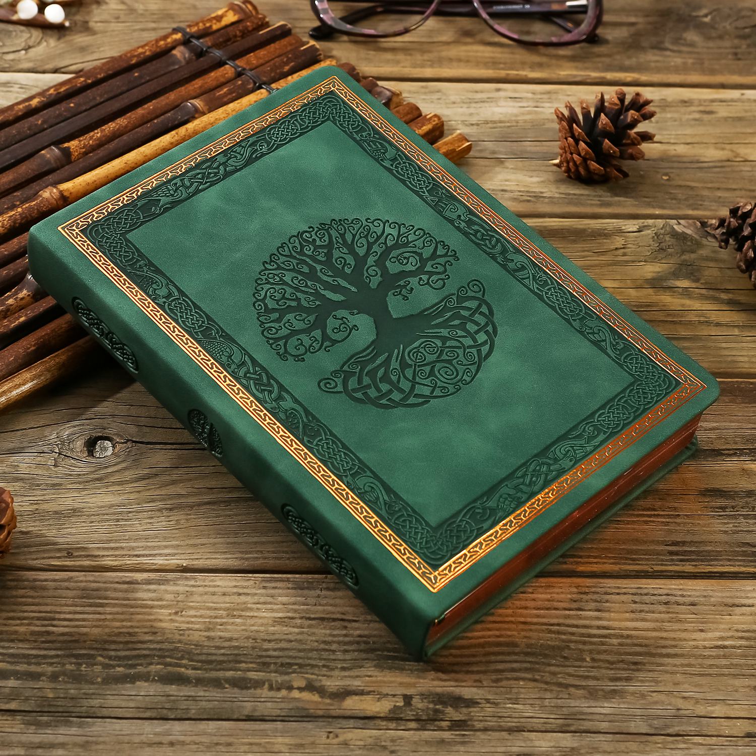 Victoria's Journals Celtic Tree of Life Diary (Celtic)