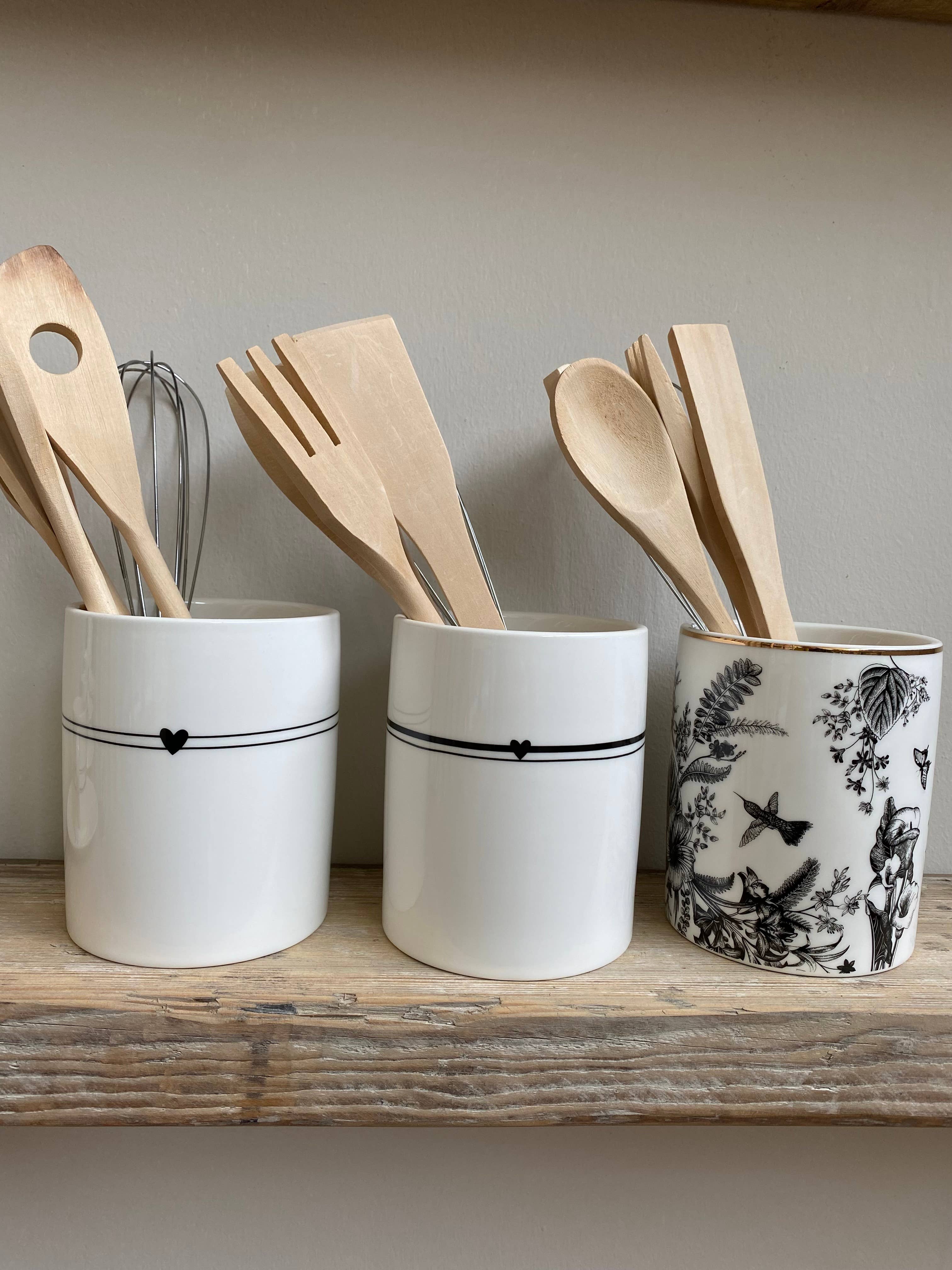 Kitchen ladle holder