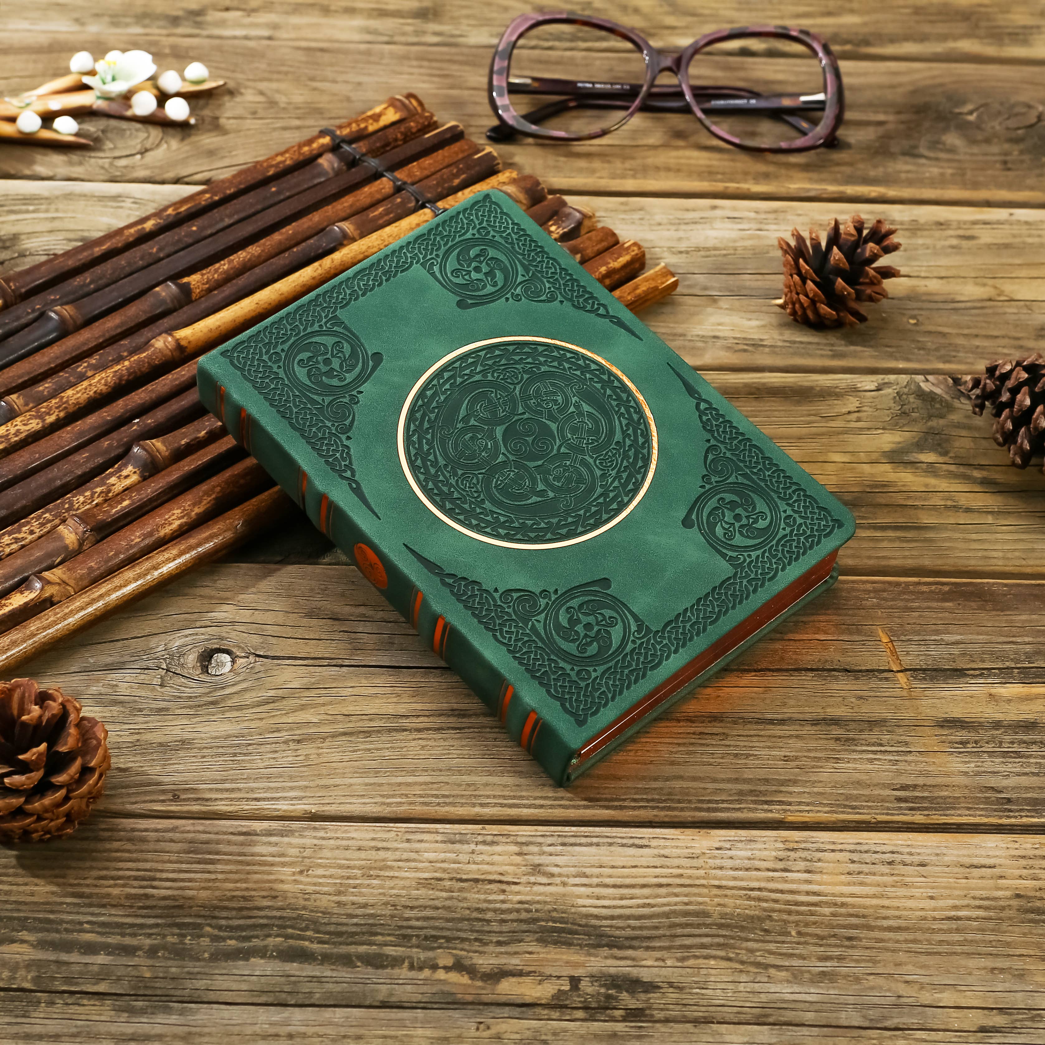 Vintage Classic Style Journal Vegan Leather (Celtic Green)S