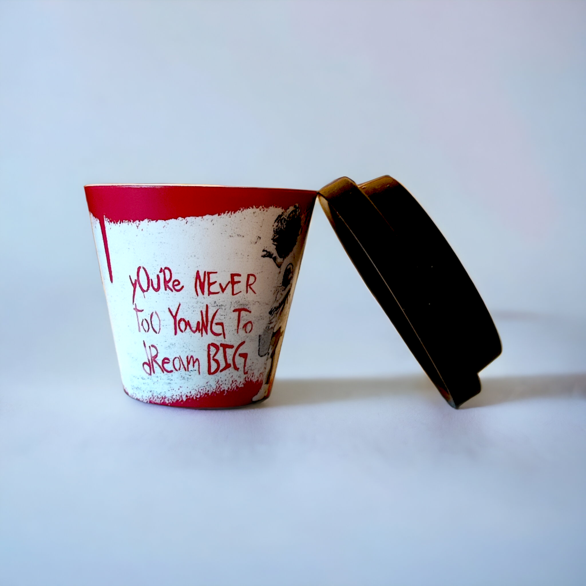 Banksy Espresso Cup in RPET 90 ml - Dream Big
