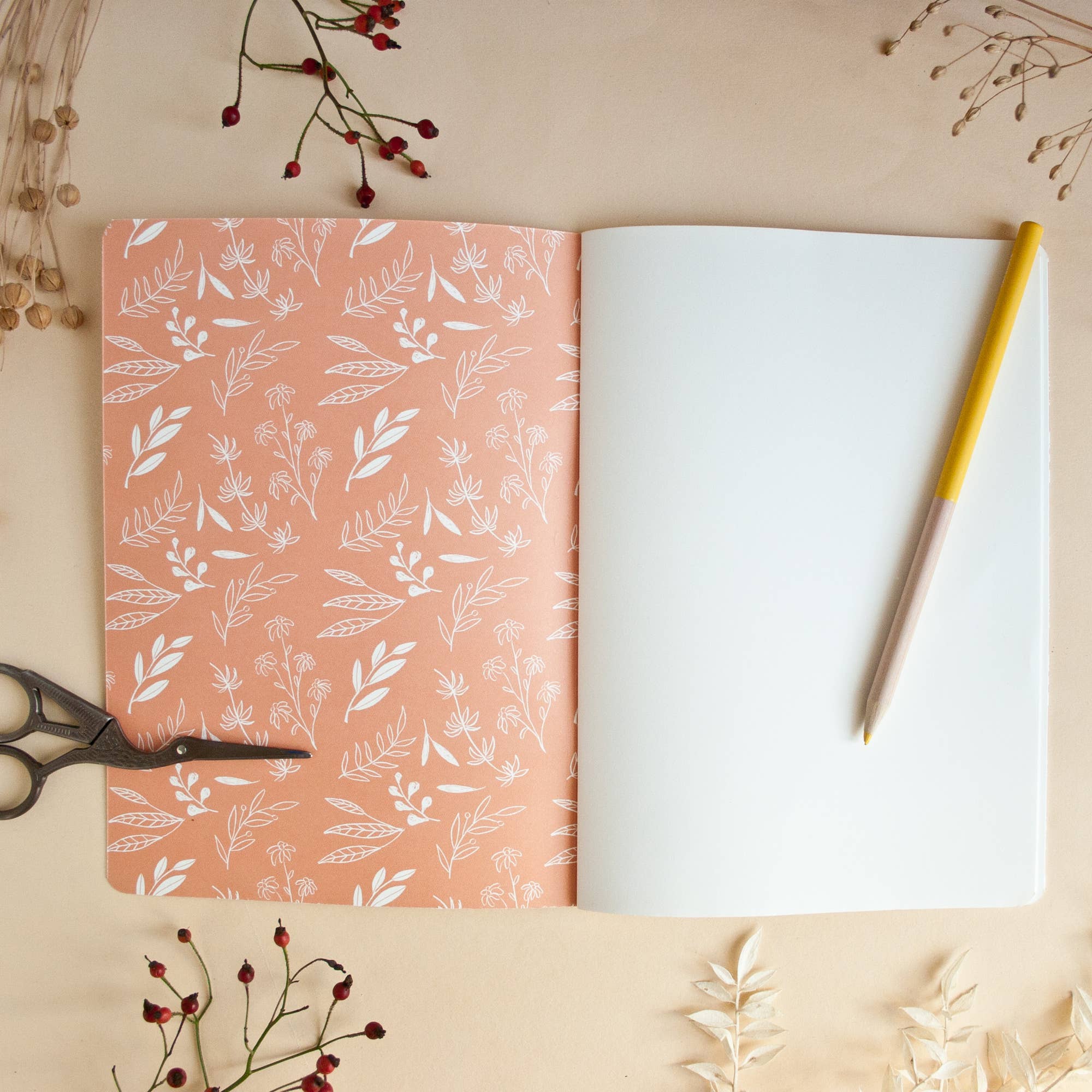Cat notebook in DIN A5 format with 40 blank pages