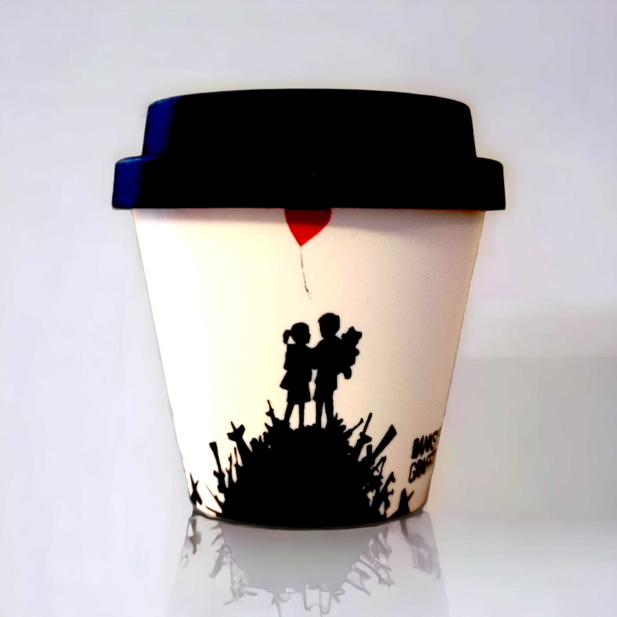 Banksy Espresso Cup in RPET 90 ml - Kids on Guns