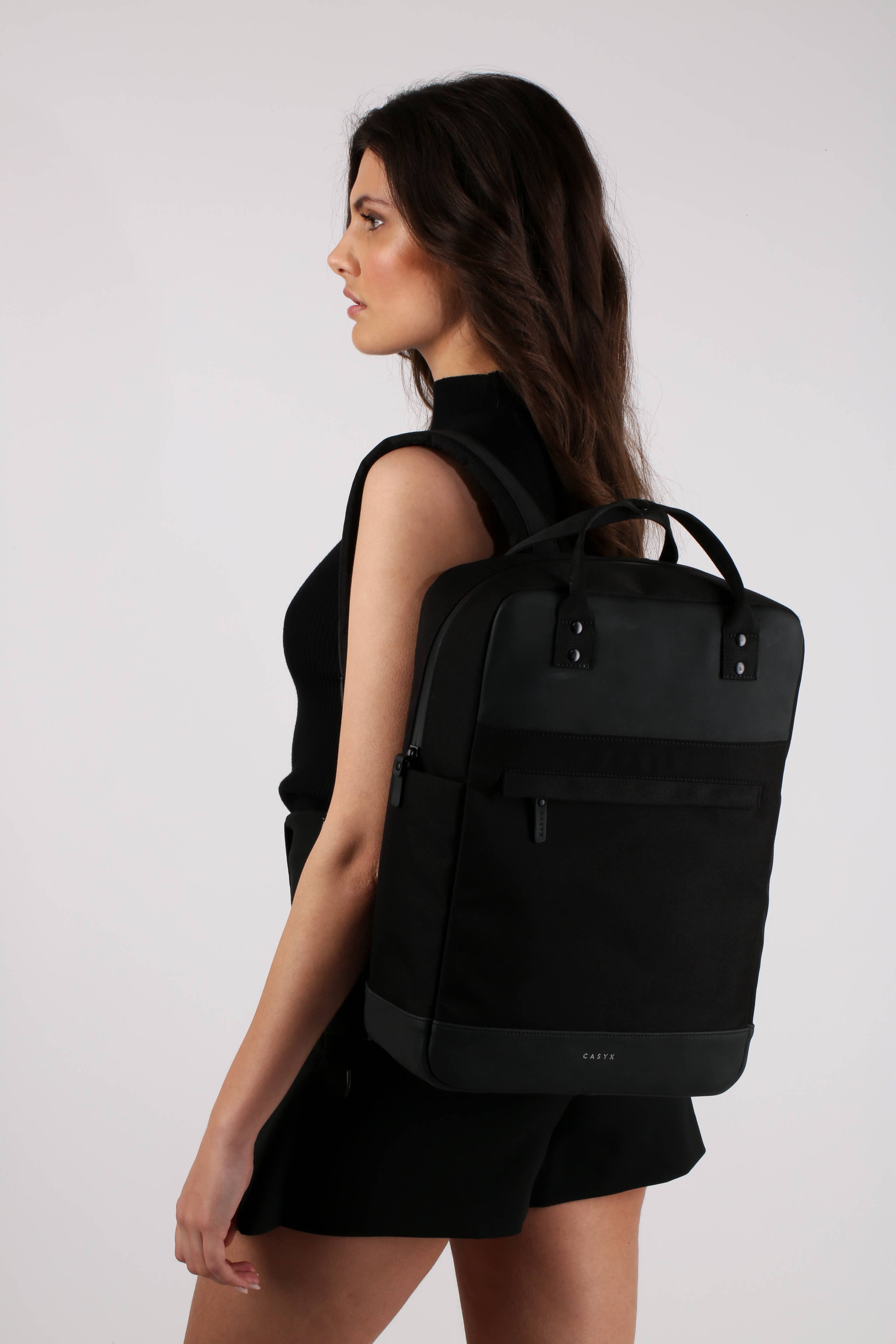 TUNDRA Backpack, Shadow Black