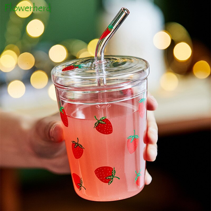 Sizikato Clear Glass Mug with Lid and Straw, 15 Oz Drinking  Glass Juice Cup, Cute Strawberry Pattern: Teacups